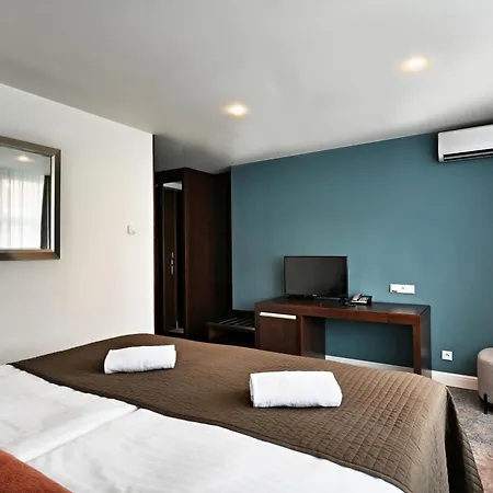 The Fitzgerald Отель 4*