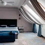 The Fitzgerald 4*