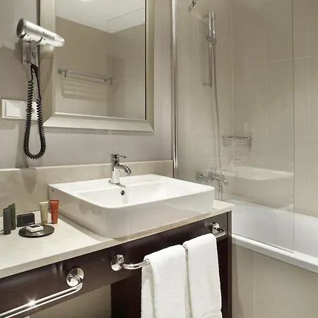 The Fitzgerald Hotel 4*